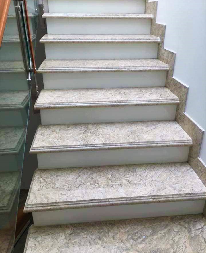 gia-da-nhan-tao-op-cau-thang