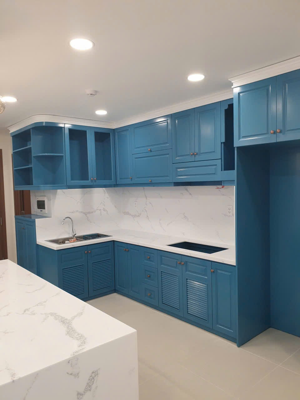 Đá Nhân Tạo Solid Surface – Giải Pháp Vật Liệu Hiện Đại Cho Không Gian Sống Đẳng Cấp